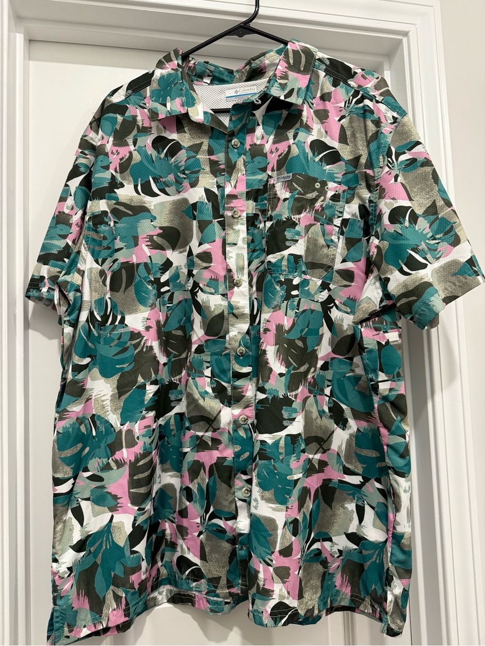 Columbia Men's Short Sleeve Button-Down